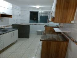 #400 - Apartamento para Venda em Campos dos Goytacazes - RJ