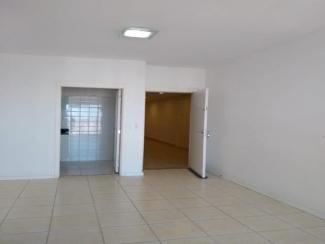 Apartamento para Venda em Campos dos Goytacazes - 4