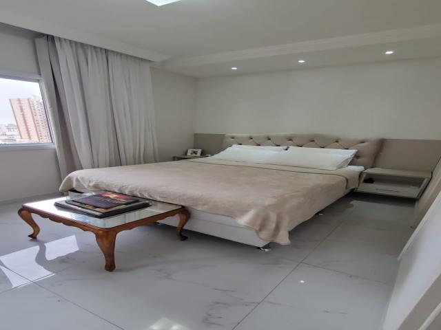 Apartamento para Venda em Campos dos Goytacazes - 2