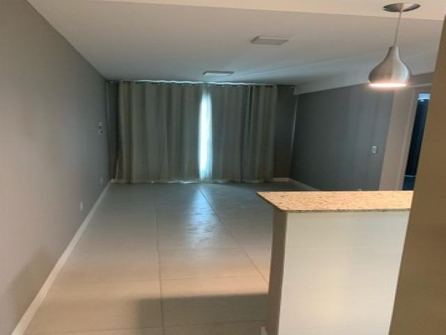 #880 - Apartamento para Locação em Campos dos Goytacazes - RJ