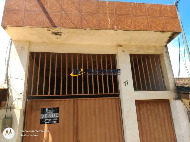 #978 - Casa para Venda em Campos dos Goytacazes - RJ
