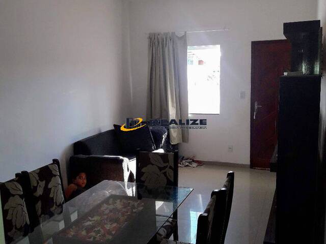#1069 - Casa para Locação em Campos dos Goytacazes - RJ