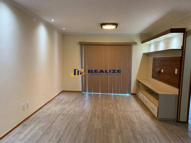 #1079 - Apartamento para Venda em Campos dos Goytacazes - RJ