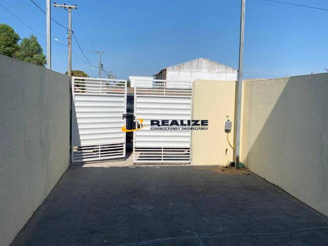 #1073 - Casa para Venda em Campos dos Goytacazes - RJ