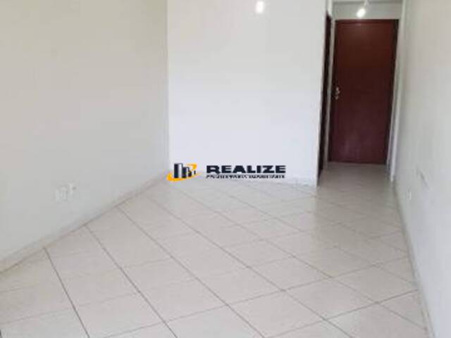 Apartamento para Venda em Campos dos Goytacazes - 2