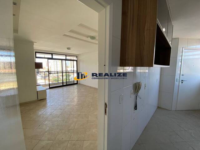 Apartamento para Venda em Campos dos Goytacazes - 2