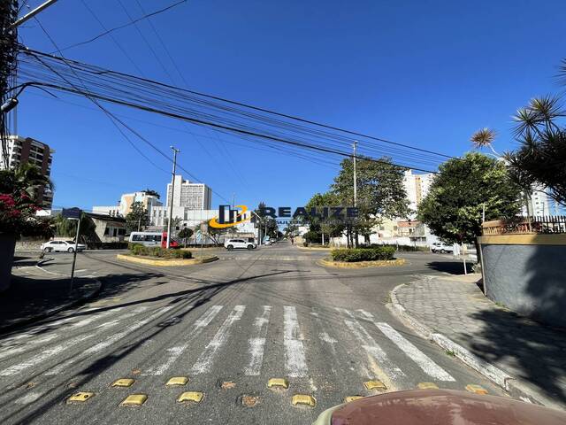 Apartamento para Venda em Campos dos Goytacazes - 2