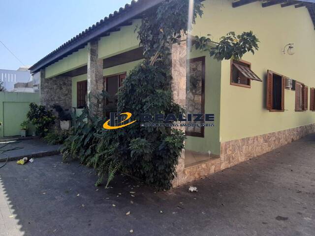 #1471 - Casa para Venda em Campos dos Goytacazes - RJ