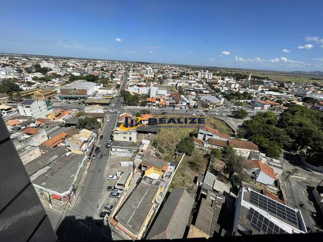 Apartamento para Venda em Campos dos Goytacazes - 4