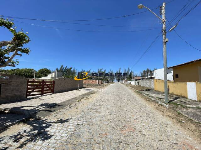 #1890 - Casa para Venda em Campos dos Goytacazes - RJ