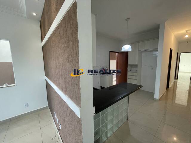 Casa para Venda em Campos dos Goytacazes - 2
