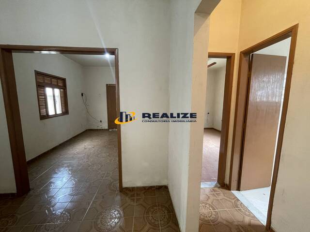 #2021 - Casa para Venda em Campos dos Goytacazes - RJ