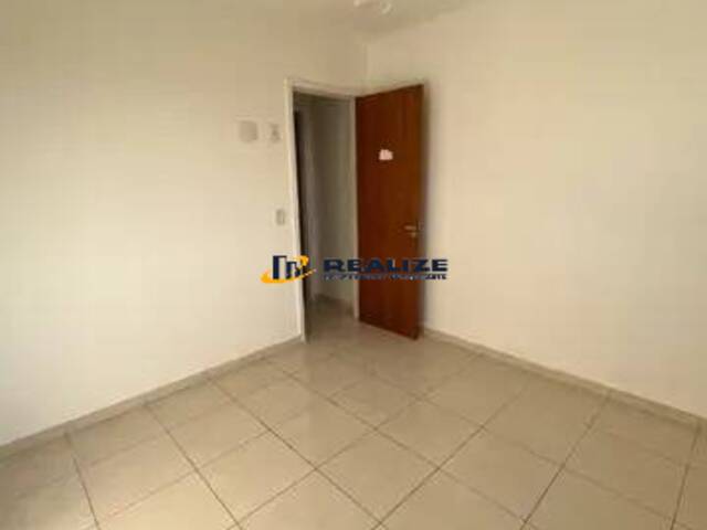 #2114 - Casa para Venda em Campos dos Goytacazes - RJ