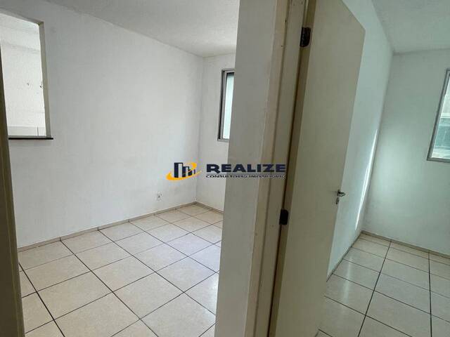 #2328 - Apartamento para Venda em Campos dos Goytacazes - RJ