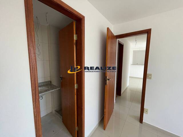 #2337 - Apartamento para Venda em Campos dos Goytacazes - RJ
