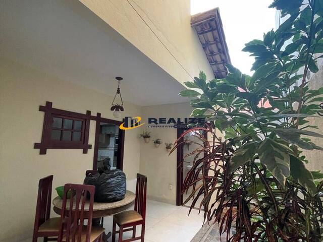 #2390 - Casa para Venda em Campos dos Goytacazes - RJ