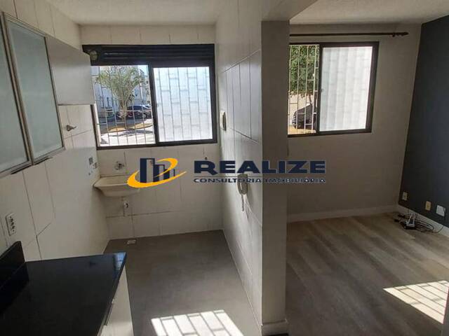 #2414 - Apartamento para Venda em Campos dos Goytacazes - RJ