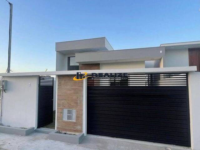#2468 - Casa para Venda em Campos dos Goytacazes - RJ