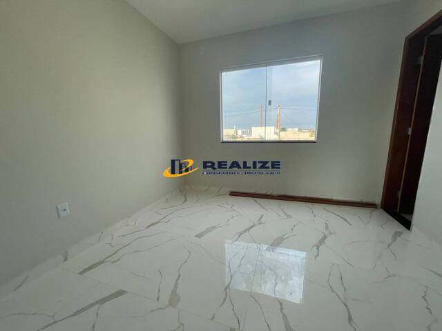 #2468 - Casa para Venda em Campos dos Goytacazes - RJ