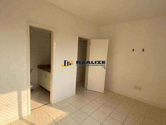 Apartamento para Venda em Campos dos Goytacazes - 4