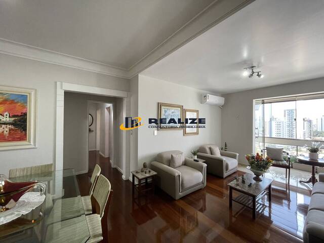 Apartamento para Venda em Campos dos Goytacazes - 3