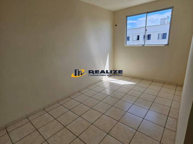 #2704 - Casa para Venda em Campos dos Goytacazes - RJ