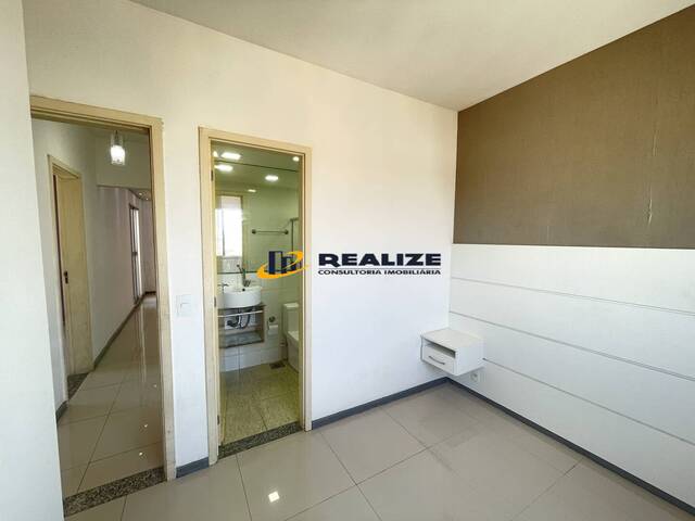 #2677 - Apartamento para Venda em Campos dos Goytacazes - RJ