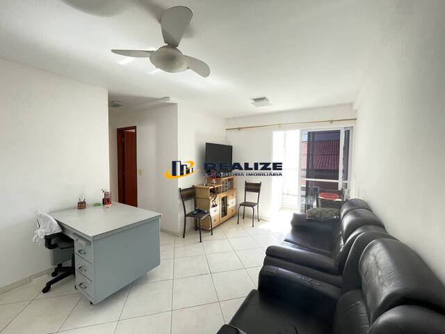 #2777 - Apartamento para Venda em Campos dos Goytacazes - RJ