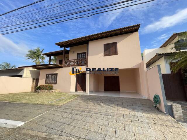 #2704 - Casa para Venda em Campos dos Goytacazes - RJ