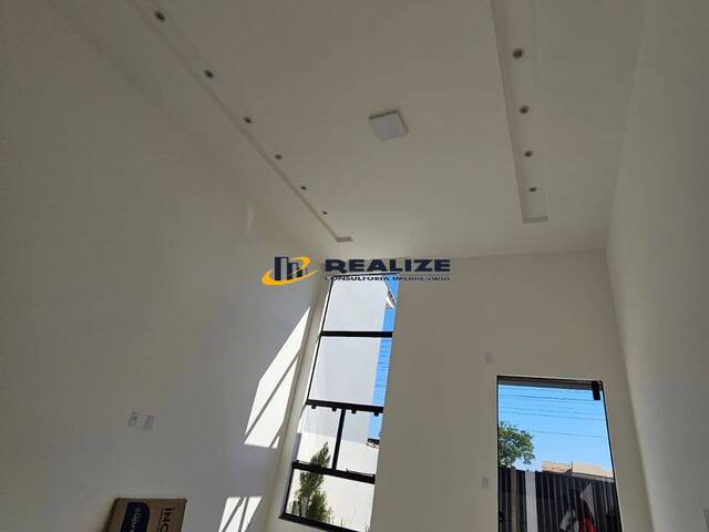 #2819 - Casa para Venda em Campos dos Goytacazes - RJ