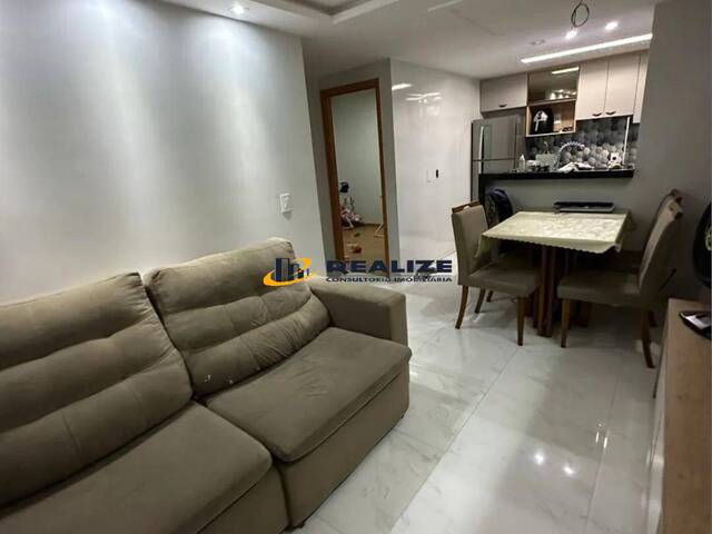 #2821 - Apartamento para Venda em Campos dos Goytacazes - RJ