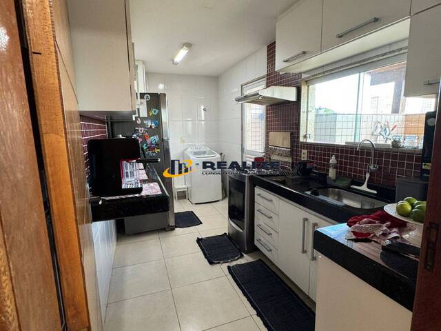 #2822 - Apartamento para Venda em Campos dos Goytacazes - RJ