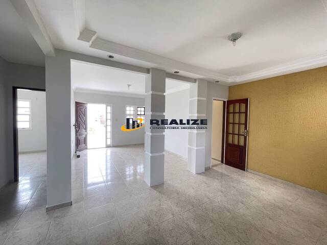 #2845 - Casa para Venda em Campos dos Goytacazes - RJ