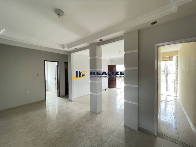 #2844 - Casa para Venda em Campos dos Goytacazes - RJ