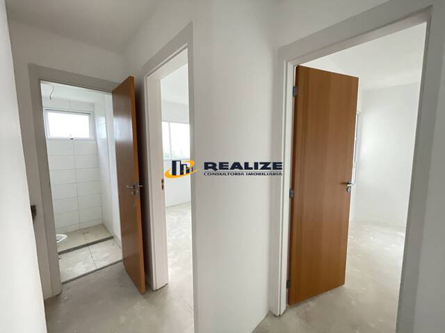 #2860 - Apartamento para Venda em Campos dos Goytacazes - RJ