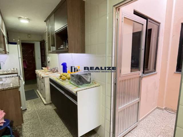 #2903 - Apartamento para Venda em Campos dos Goytacazes - RJ