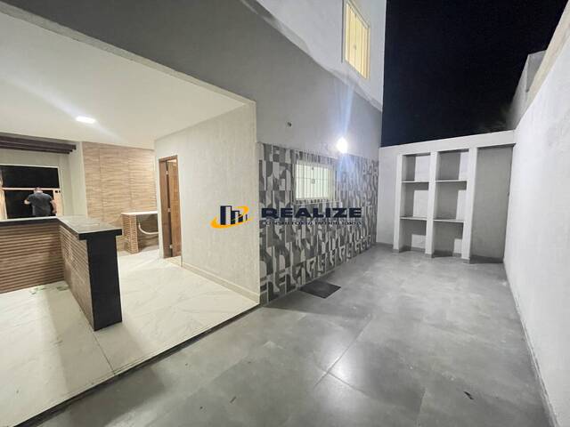 #2947 - Casa para Venda em Campos dos Goytacazes - RJ