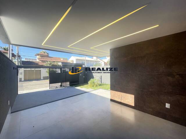 #3105 - Casa para Venda em Campos dos Goytacazes - RJ