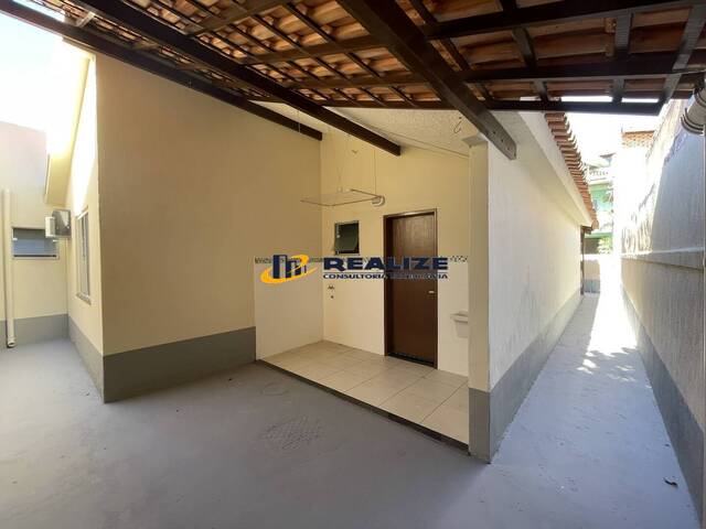 Casa para Venda em Campos dos Goytacazes - 2