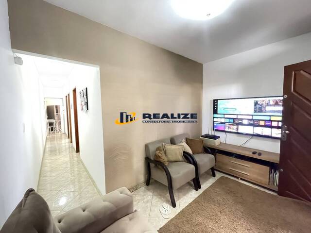 #3024 - Casa para Venda em Campos dos Goytacazes - RJ