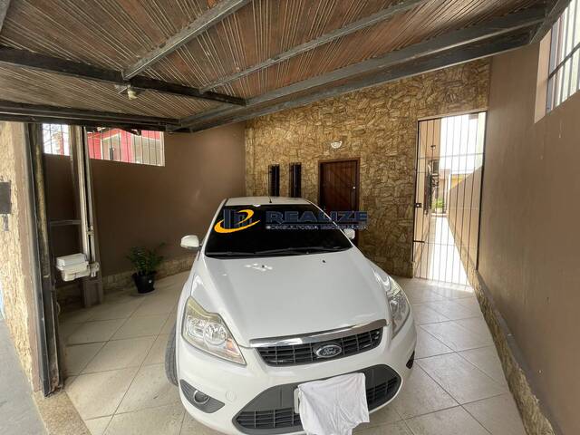 Casa para Venda em Campos dos Goytacazes - 2