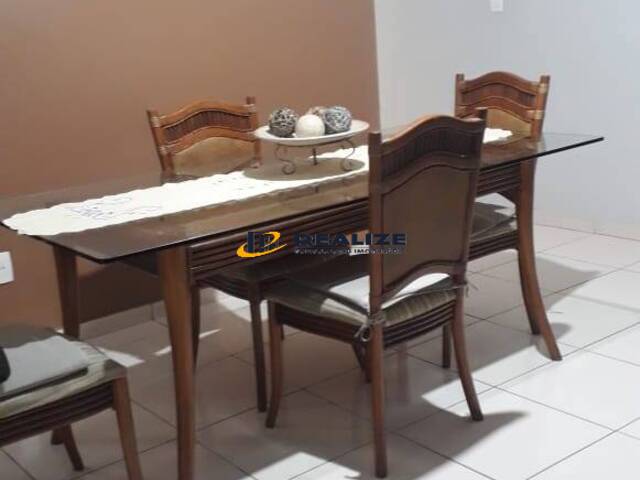 Apartamento para Venda em Campos dos Goytacazes - 4