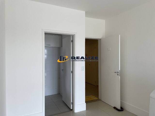 Apartamento para Venda em Campos dos Goytacazes - 4