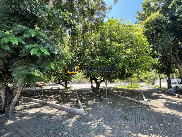 Apartamento para Venda em Campos dos Goytacazes - 2