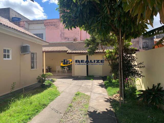 #1553 - Casa para Venda em Campos dos Goytacazes - RJ