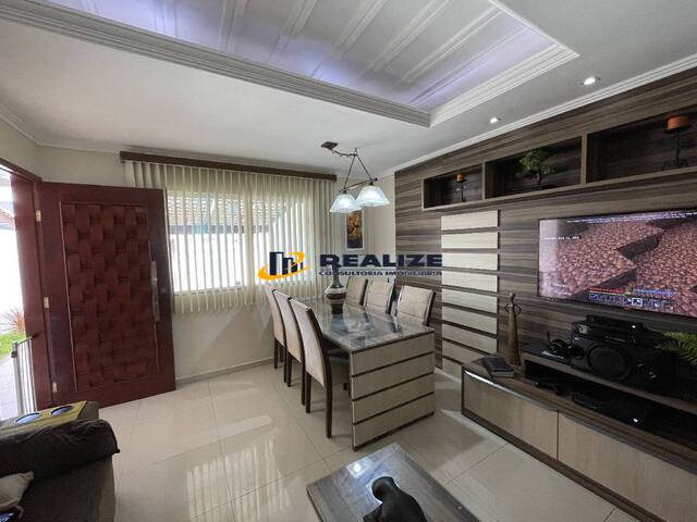 #1606 - Casa para Venda em Campos dos Goytacazes - RJ