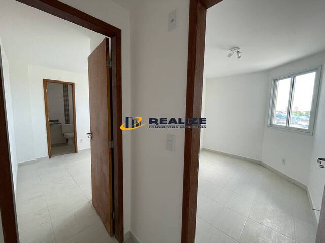 Apartamento para Venda em Campos dos Goytacazes - 2