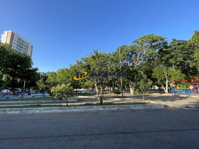 Apartamento para Venda em Campos dos Goytacazes - 4