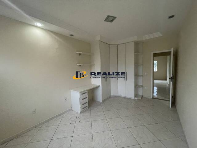 #2058 - Casa para Venda em Campos dos Goytacazes - RJ