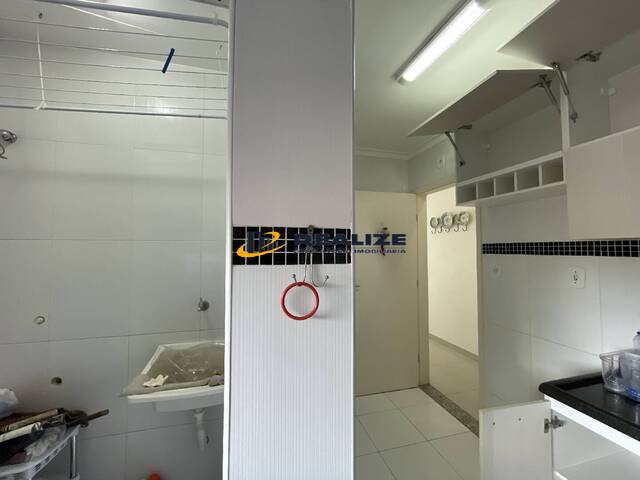 #2172 - Apartamento para Venda em Campos dos Goytacazes - RJ